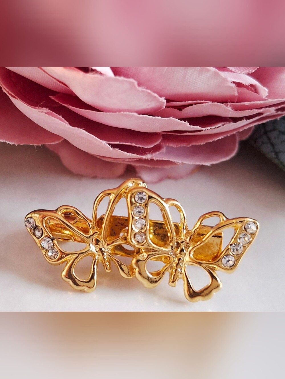 Vintage 80s ✨️🦋🦋Beautiful Jewelled Butterfly Brooch/Pin